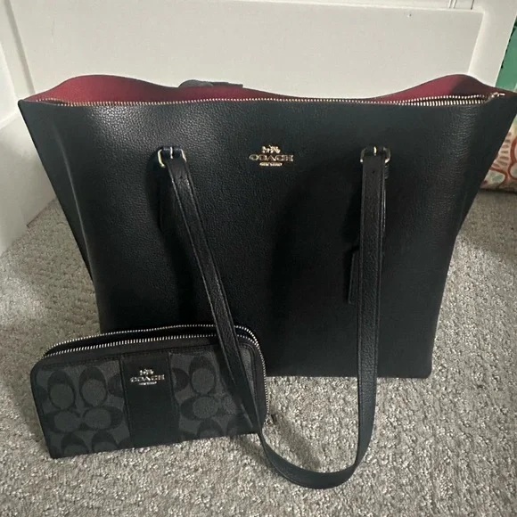 Coach Black Tote Bag with Red Interior - Picture 1 of 6